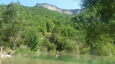 Et dans plein d’autres endroits, il y en a pour tous les goûts, rivières, gorges, cascades… !